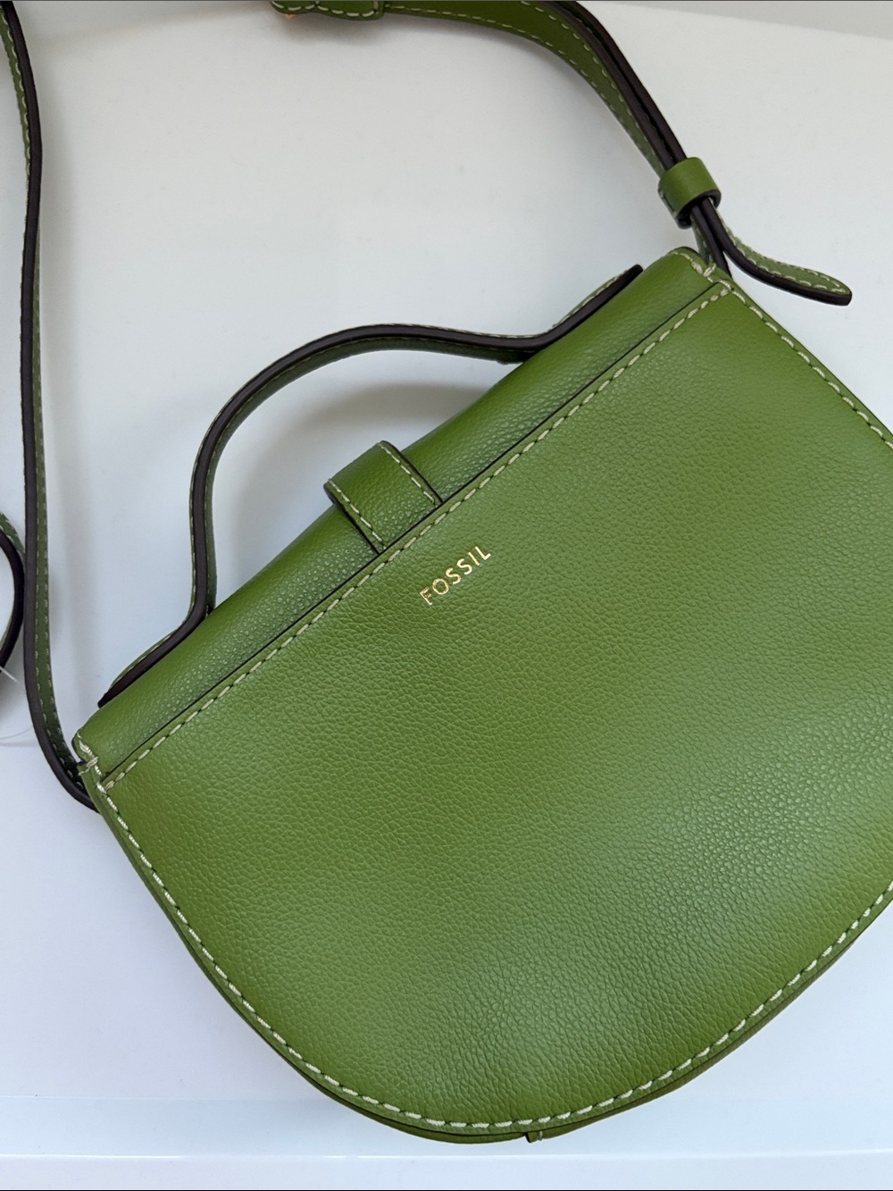 Fossil Olive Green Leather Saddle Crossbody with Gold Hardware - Picture 5 of 6